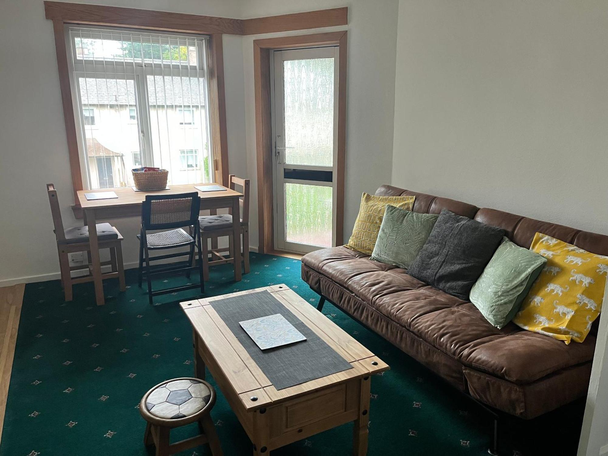 M&M Apartment In Edinburgh Bagian luar foto